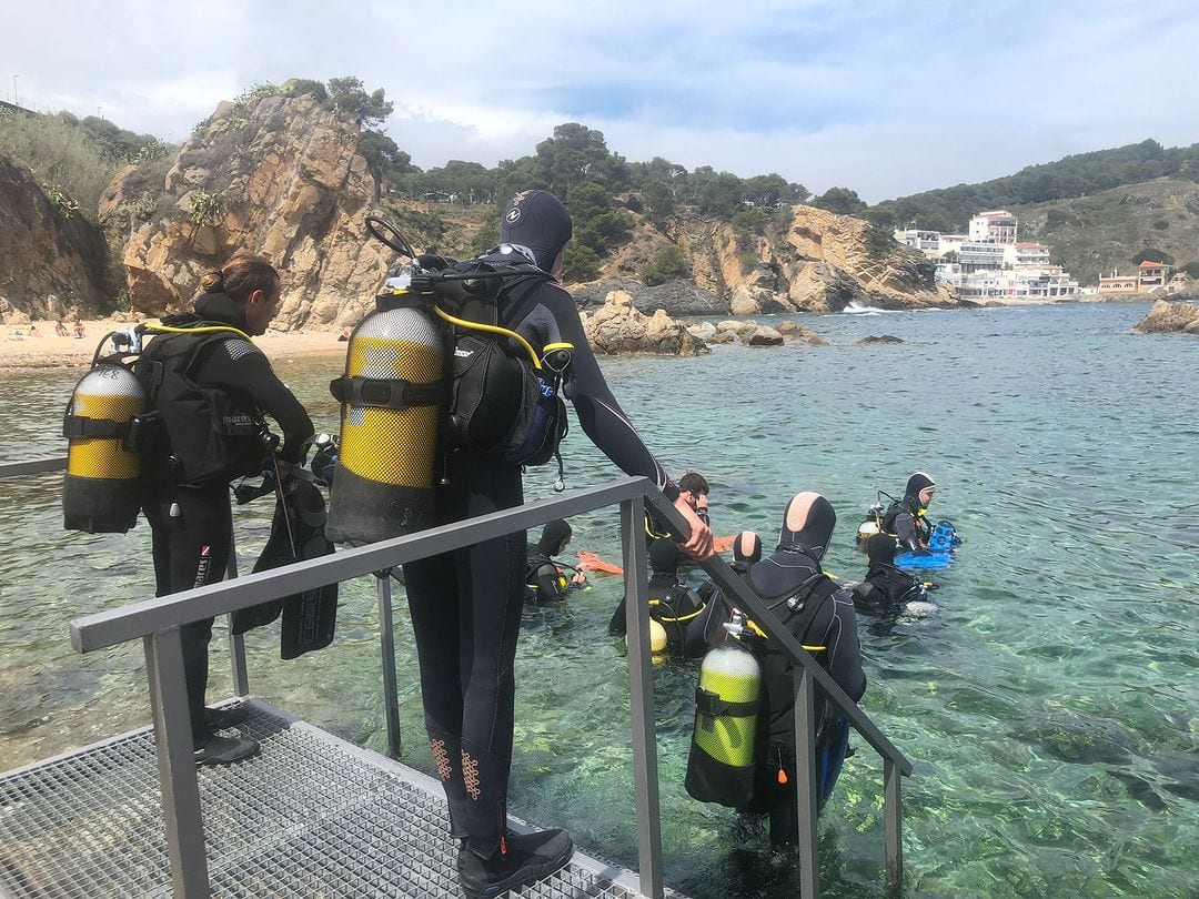 Explorando los Océanos con Roger Figueres. Todo sobre la Fundación Cousteau, su labor y su colaboración educativa con St. Paul’s School.